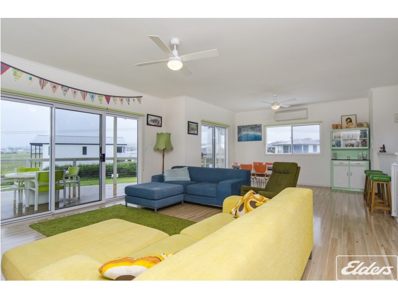 2 Chapman Road, Middleton SA 5213