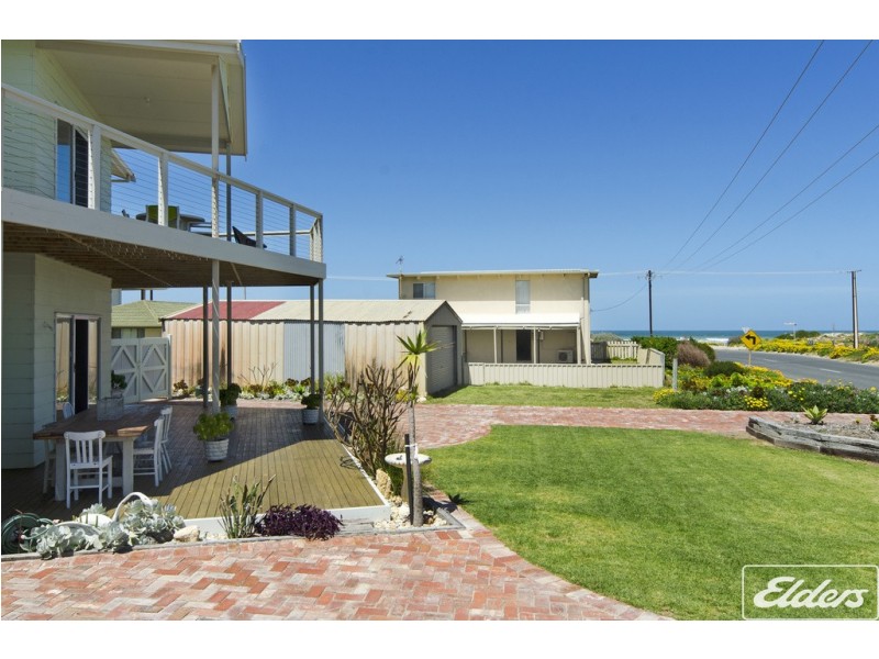 2 Chapman Road, Middleton SA 5213