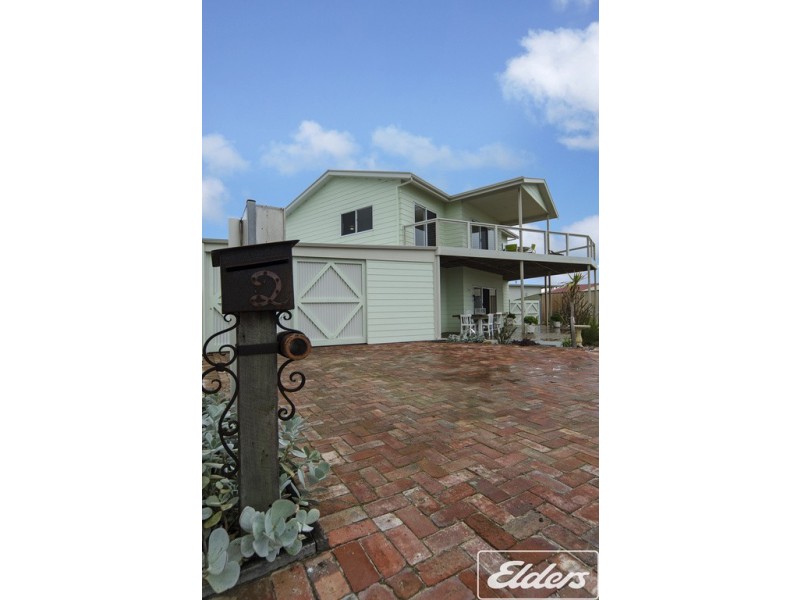 2 Chapman Road, Middleton SA 5213