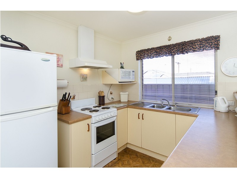 1/47 Canterbury Road, Victor Harbor SA 5211