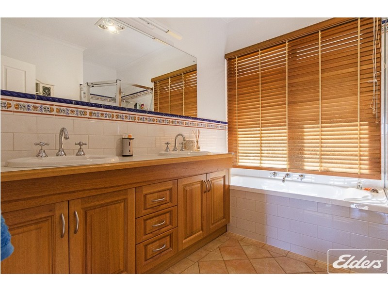 37 Clydesdale Drive, Victor Harbor SA 5211