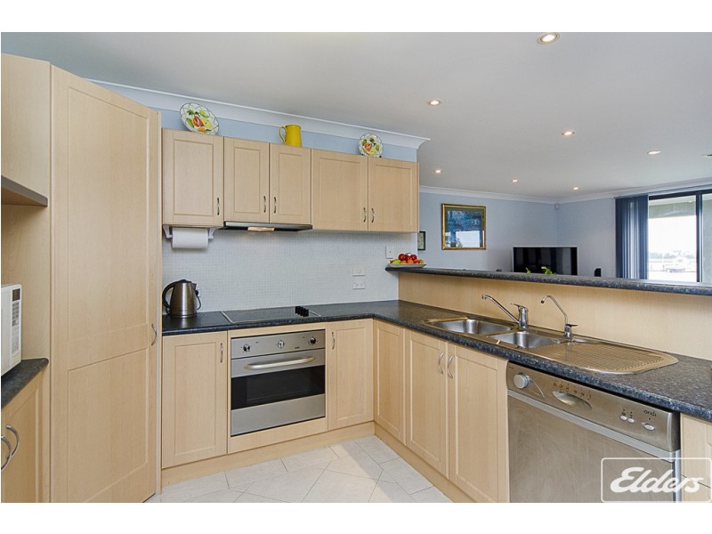 10 Tolarno Drive, Hindmarsh Island SA 5214