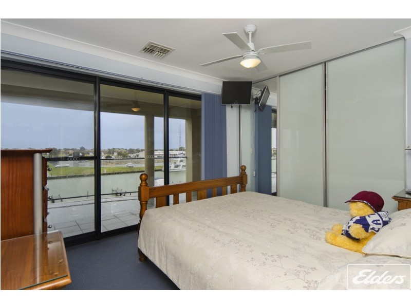 10 Tolarno Drive, Hindmarsh Island SA 5214