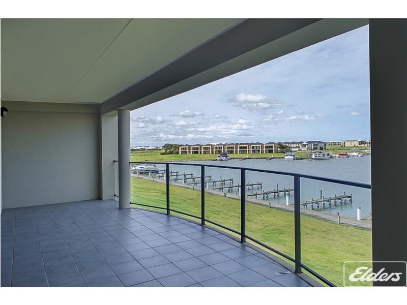 10 Tolarno Drive, Hindmarsh Island SA 5214