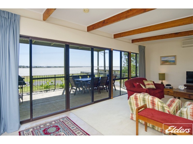 1 Captain Sturt Parade, Hindmarsh Island SA 5214