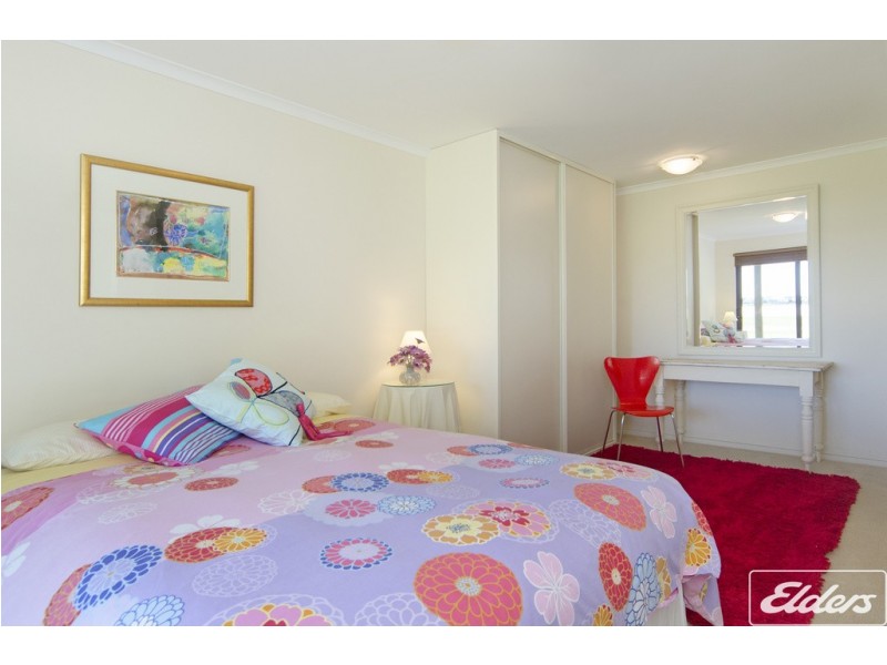 1 Captain Sturt Parade, Hindmarsh Island SA 5214