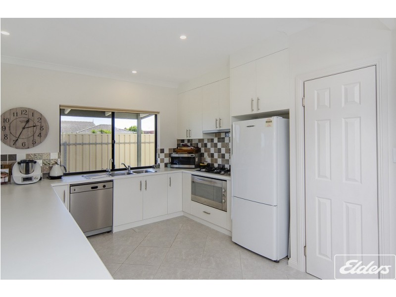 14 Excelsior Parade, Hindmarsh Island SA 5214