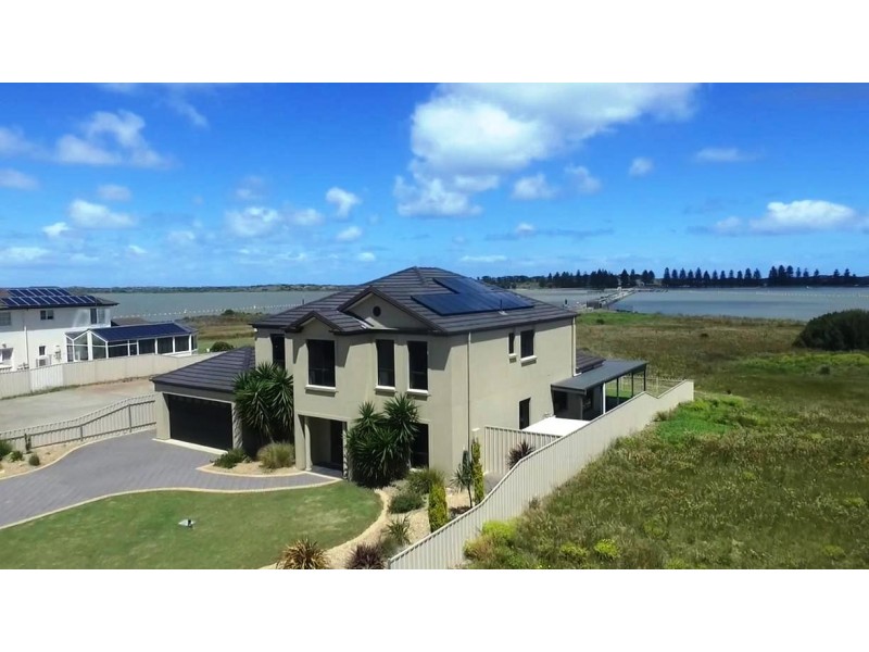 14 Excelsior Parade, Hindmarsh Island SA 5214
