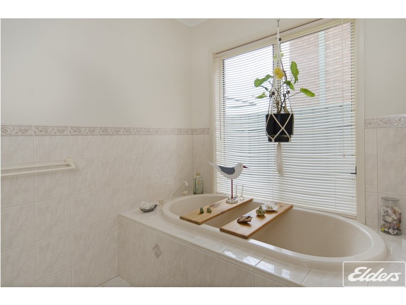 4 Janz Avenue, Goolwa North SA 5214