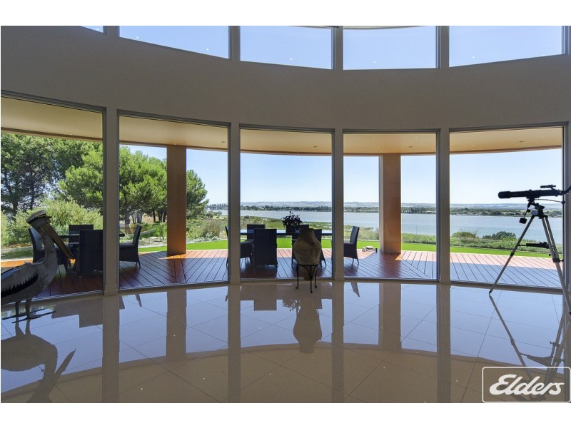 14 Fraser Drive, Hindmarsh Island SA 5214