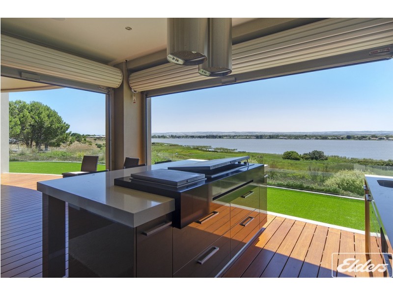 14 Fraser Drive, Hindmarsh Island SA 5214