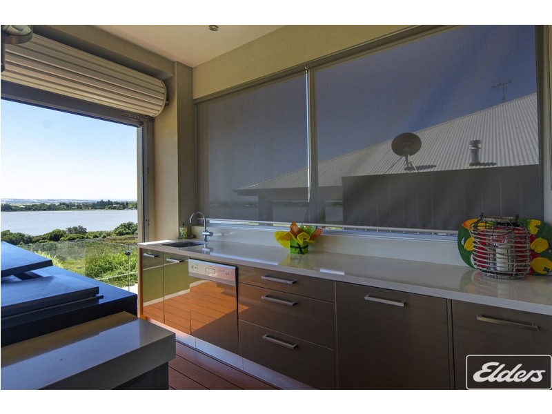 14 Fraser Drive, Hindmarsh Island SA 5214