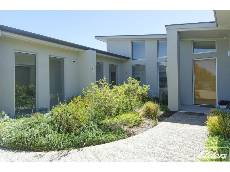 14 Fraser Drive, Hindmarsh Island SA 5214