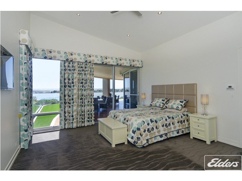 14 Fraser Drive, Hindmarsh Island SA 5214