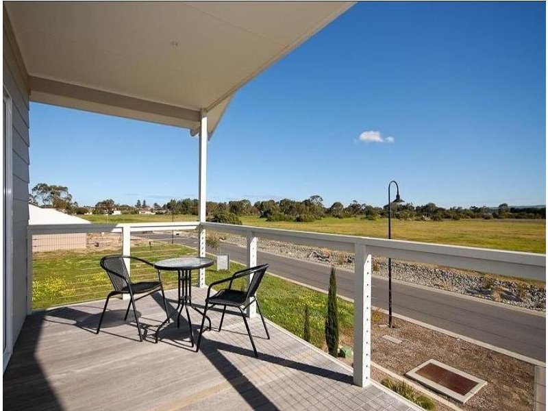 10 Lawrence Street, Goolwa North SA 5214