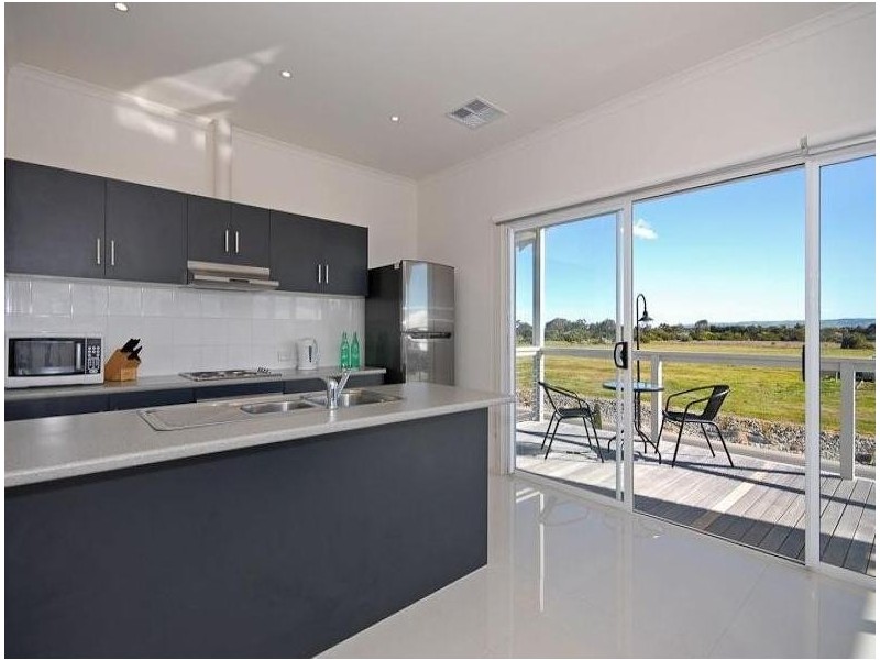 10 Lawrence Street, Goolwa North SA 5214