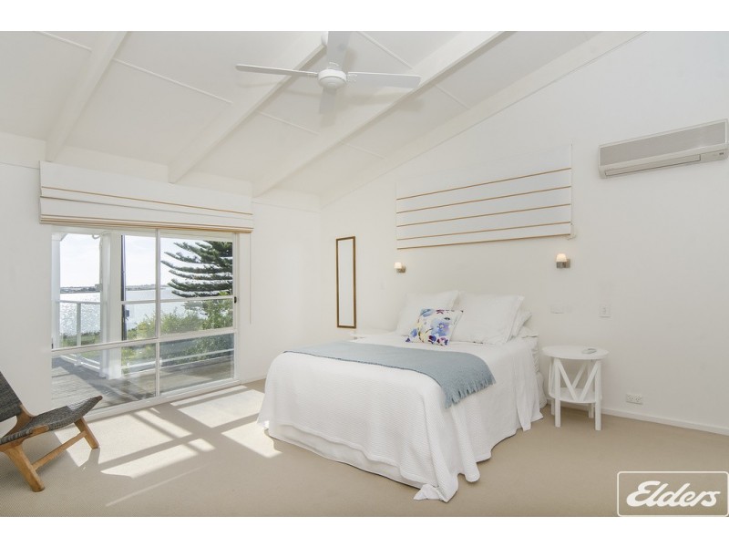 37 Captain Sturt Parade, Hindmarsh Island SA 5214