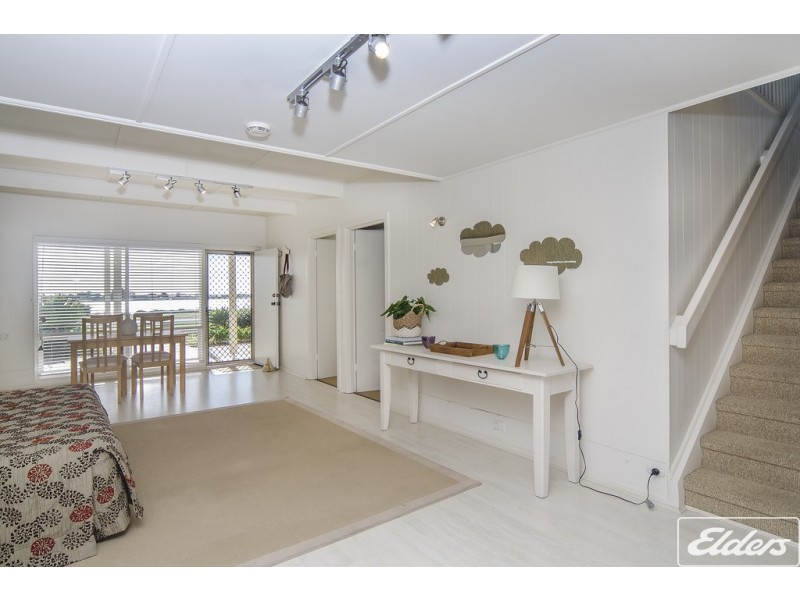 37 Captain Sturt Parade, Hindmarsh Island SA 5214