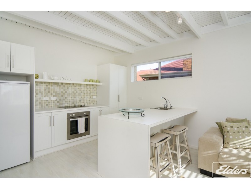 37 Captain Sturt Parade, Hindmarsh Island SA 5214