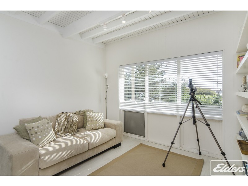 37 Captain Sturt Parade, Hindmarsh Island SA 5214