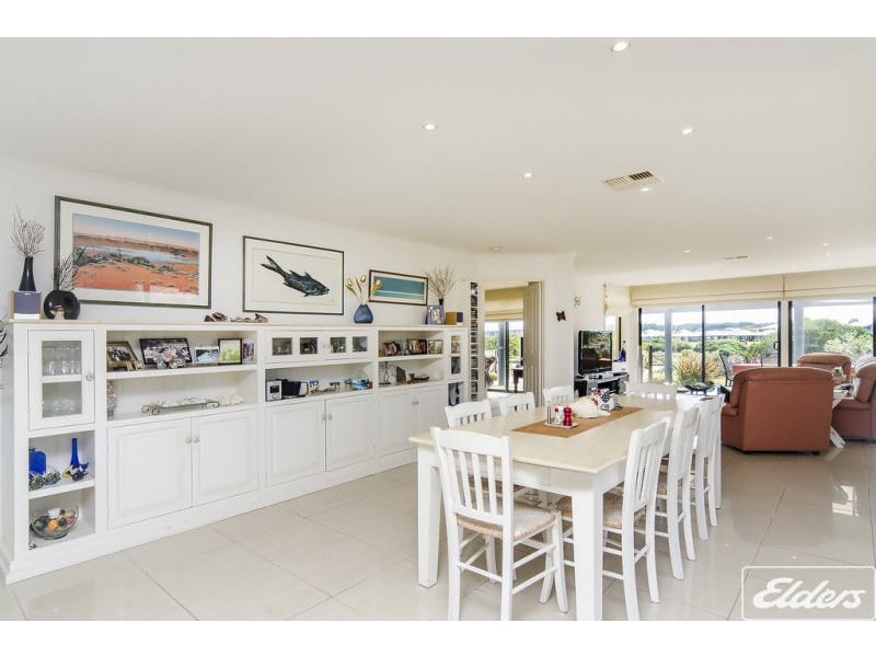 6 Prince Alfred Parade, Hindmarsh Island SA 5214