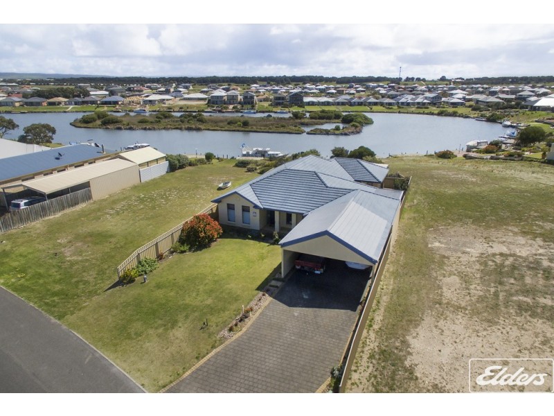 6 Prince Alfred Parade, Hindmarsh Island SA 5214