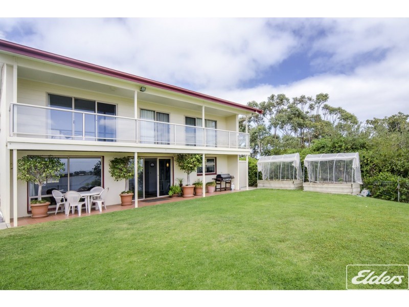 33 Batson Parade, Hindmarsh Island SA 5214