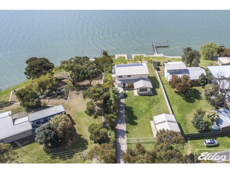 33 Batson Parade, Hindmarsh Island SA 5214