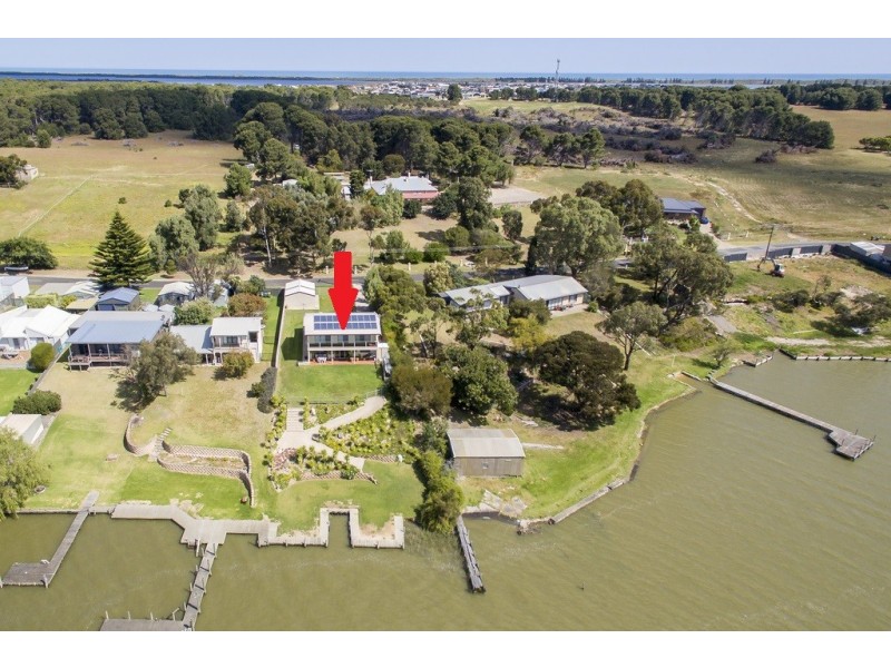 33 Batson Parade, Hindmarsh Island SA 5214
