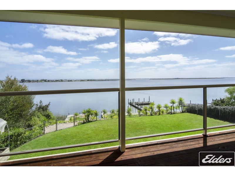 33 Batson Parade, Hindmarsh Island SA 5214
