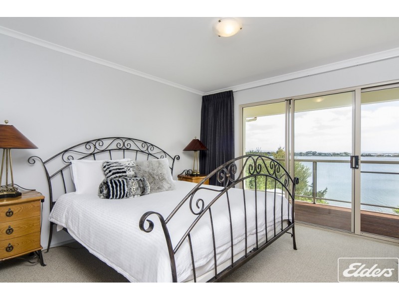 33 Batson Parade, Hindmarsh Island SA 5214