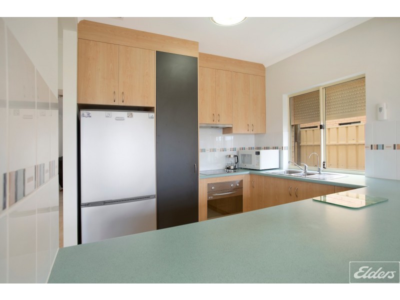 87 Wentworth Parade, Hindmarsh Island SA 5214