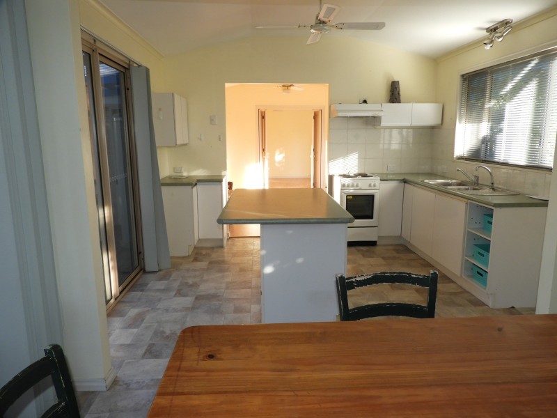 37 UNDERWOOD AVENUE, Goolwa Beach SA 5214