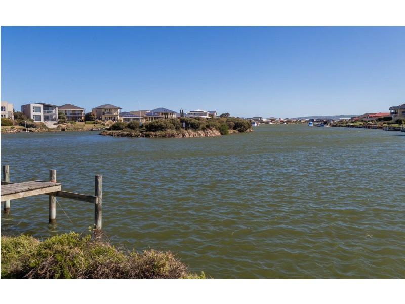 151 Excelsior Parade, Hindmarsh Island SA 5214