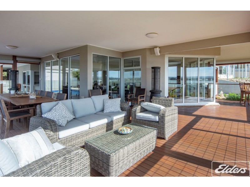 8 Fraser Drive, Hindmarsh Island SA 5214