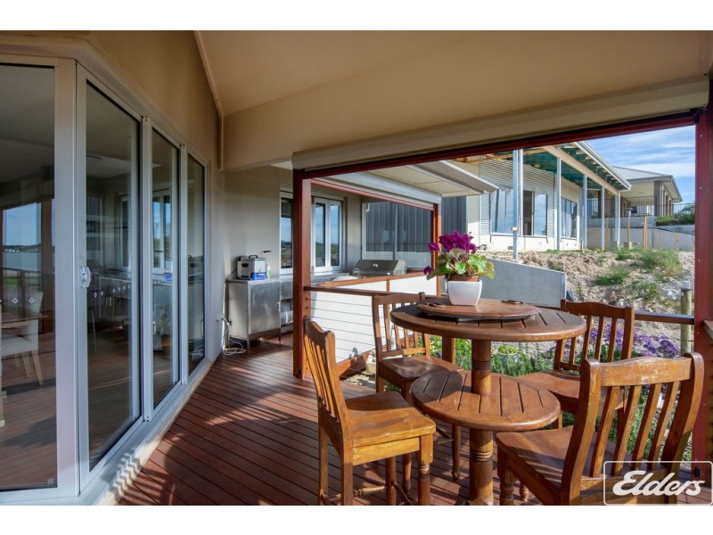 8 Fraser Drive, Hindmarsh Island SA 5214