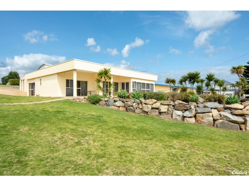 59 Captain Sturt Parade, Hindmarsh Island SA 5214