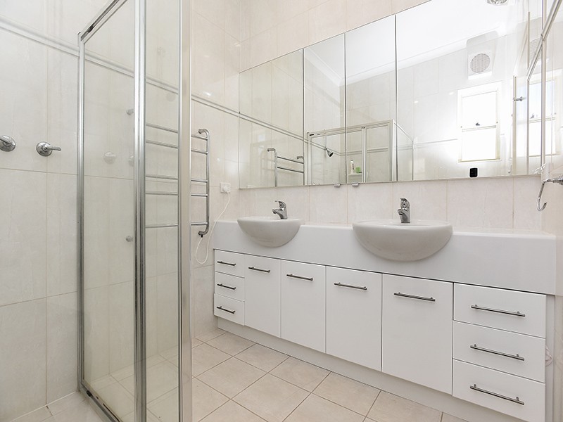 59 Captain Sturt Parade, Hindmarsh Island SA 5214