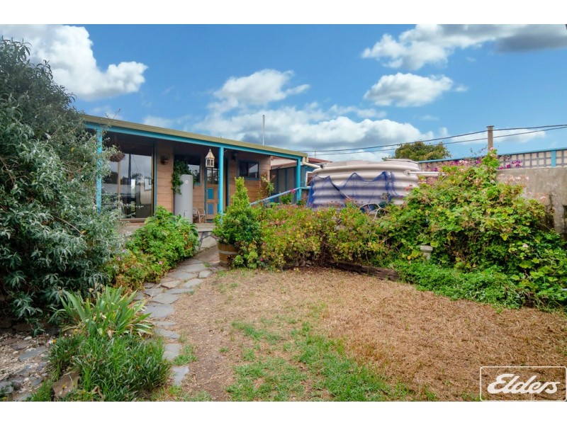 50 Sidney Parade, Hindmarsh Island SA 5214