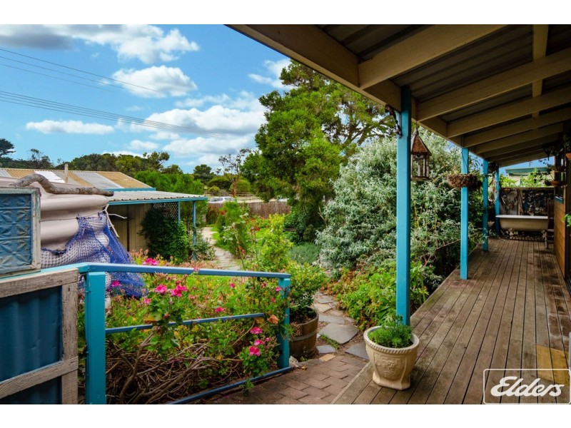 50 Sidney Parade, Hindmarsh Island SA 5214