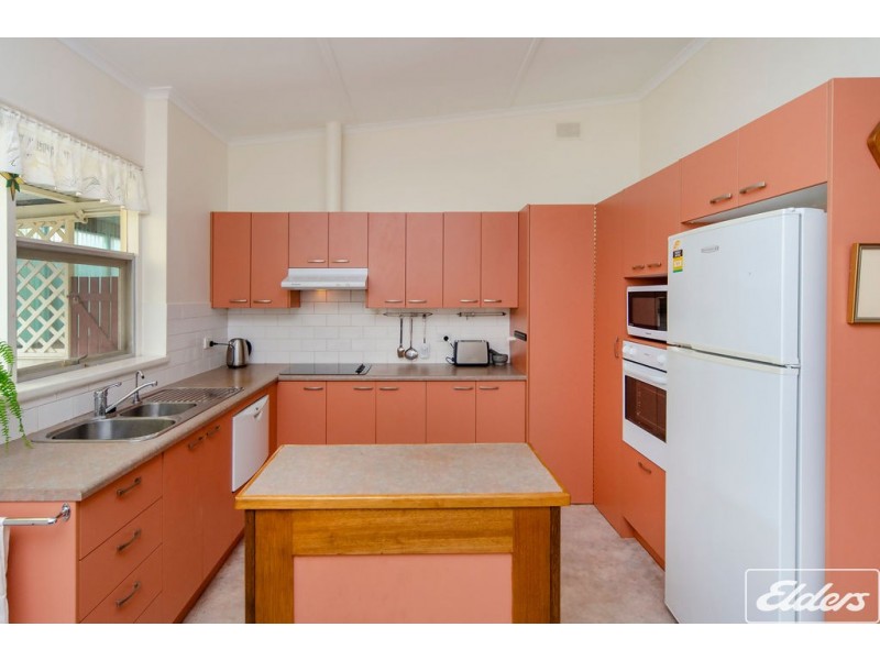 25 Hill Street, Victor Harbor SA 5211