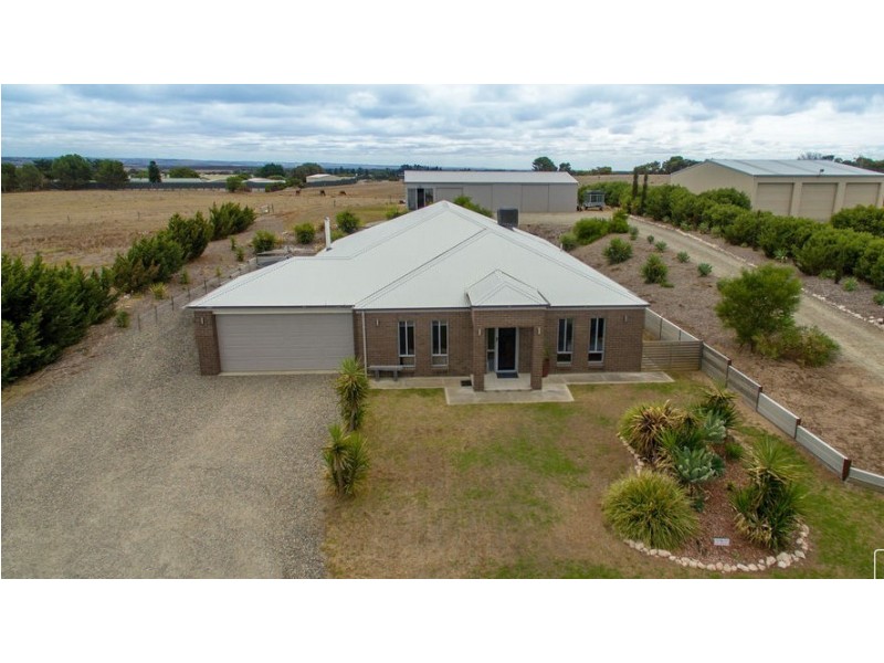 27 Gow Drive, Hindmarsh Island SA 5214
