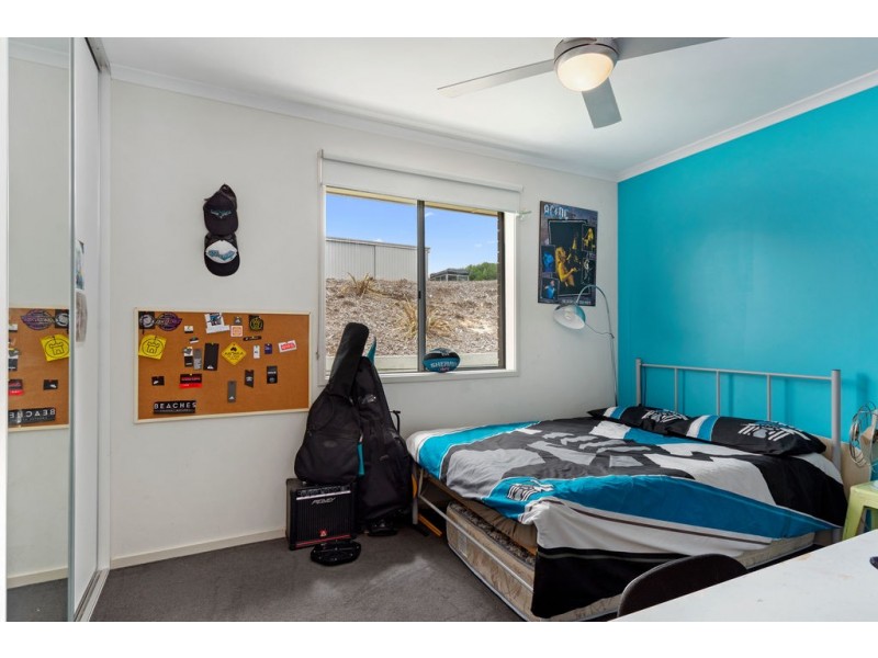 27 Gow Drive, Hindmarsh Island SA 5214