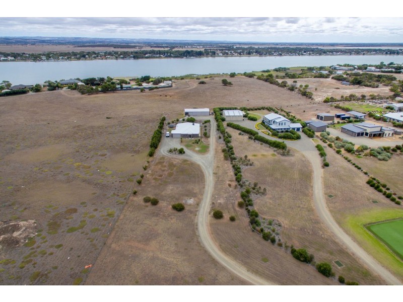 27 Gow Drive, Hindmarsh Island SA 5214