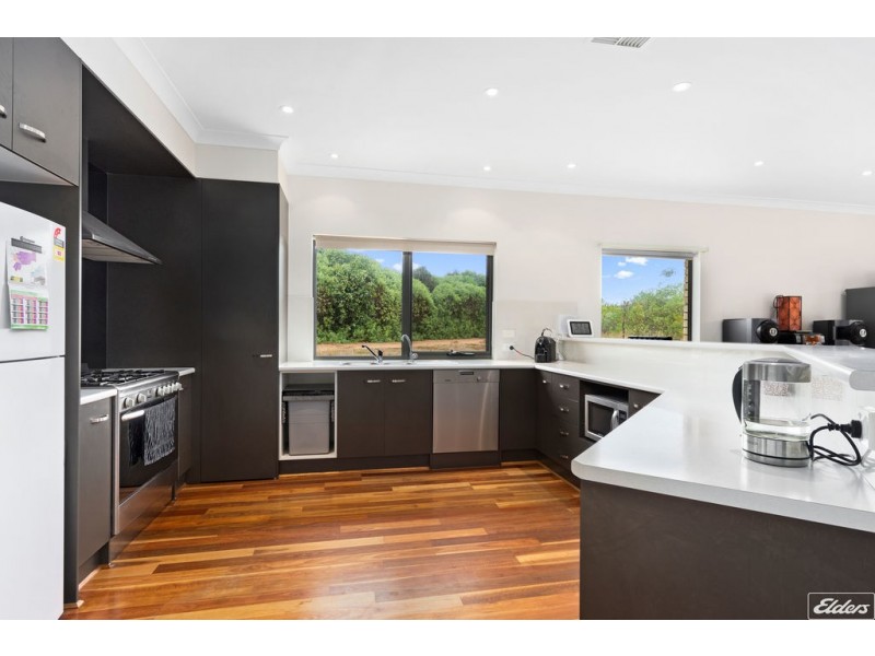 7 Captain Sturt Road, Hindmarsh Island SA 5214