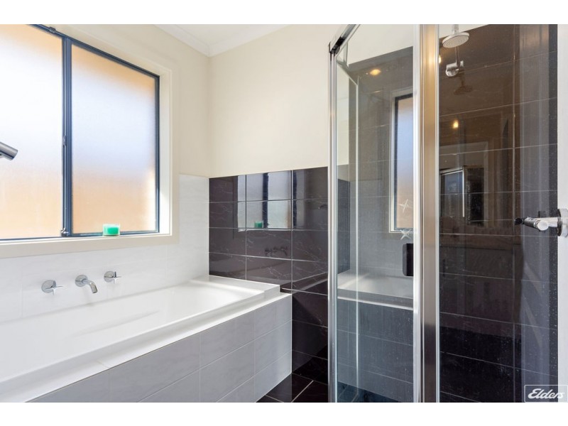 51 Princess Royal Parade, Hindmarsh Island SA 5214