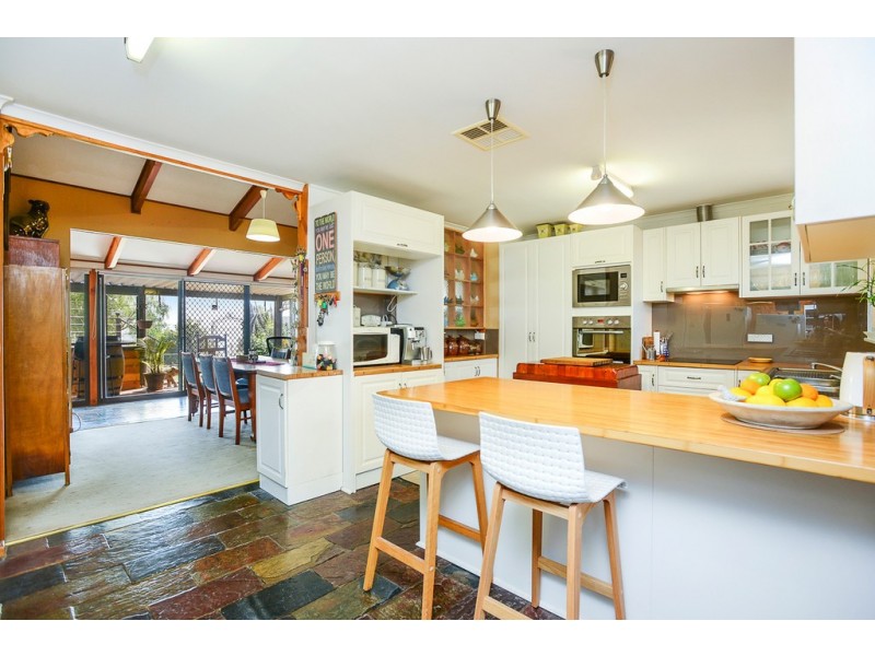 20 Sidney Parade, Hindmarsh Island SA 5214