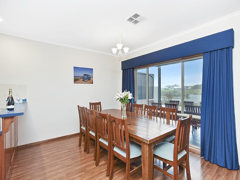 21 Britannia Parade, Hindmarsh Island SA 5214