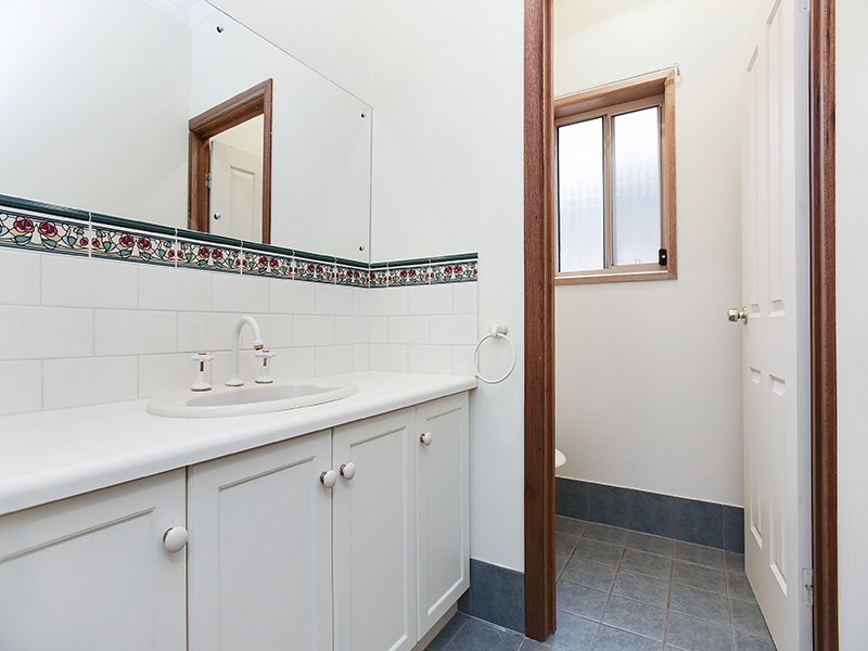 21 Britannia Parade, Hindmarsh Island SA 5214