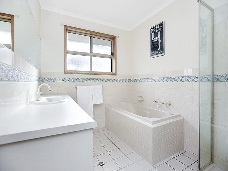 21 Britannia Parade, Hindmarsh Island SA 5214